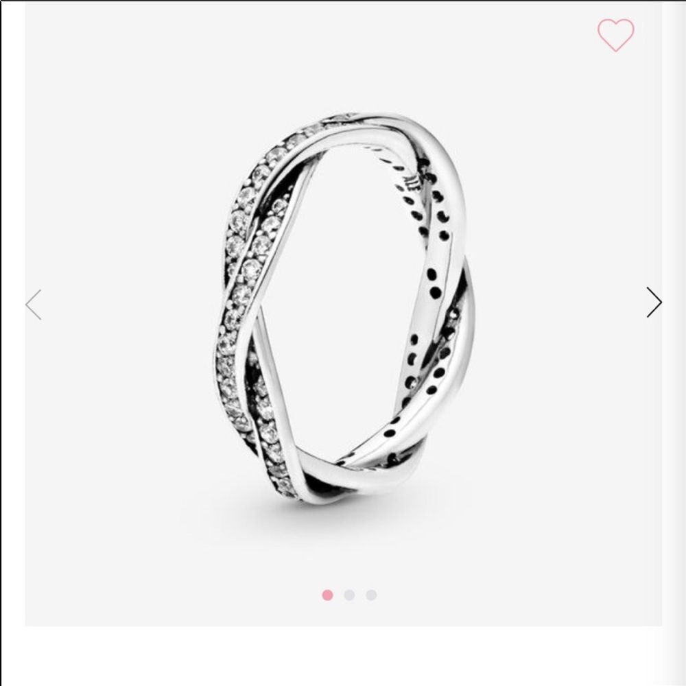 Pandora ring size 50/ size 5